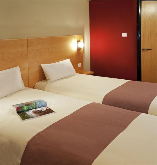 ibis Golfe de Saint-Tropez Hotel Cogolin Buitenkant foto